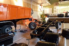 087 (2)
